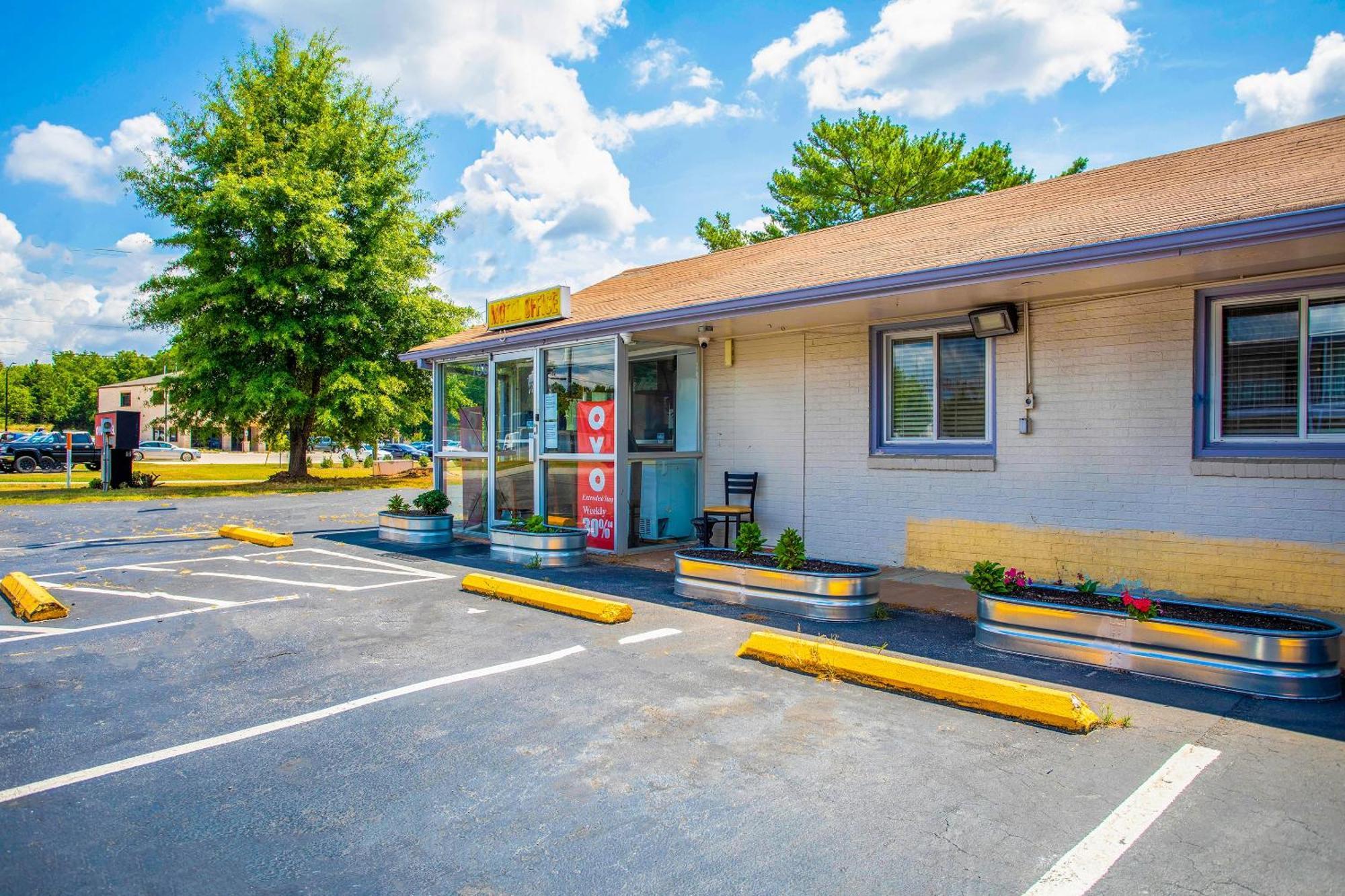 Oyo Inn Kernersville Esterno foto
