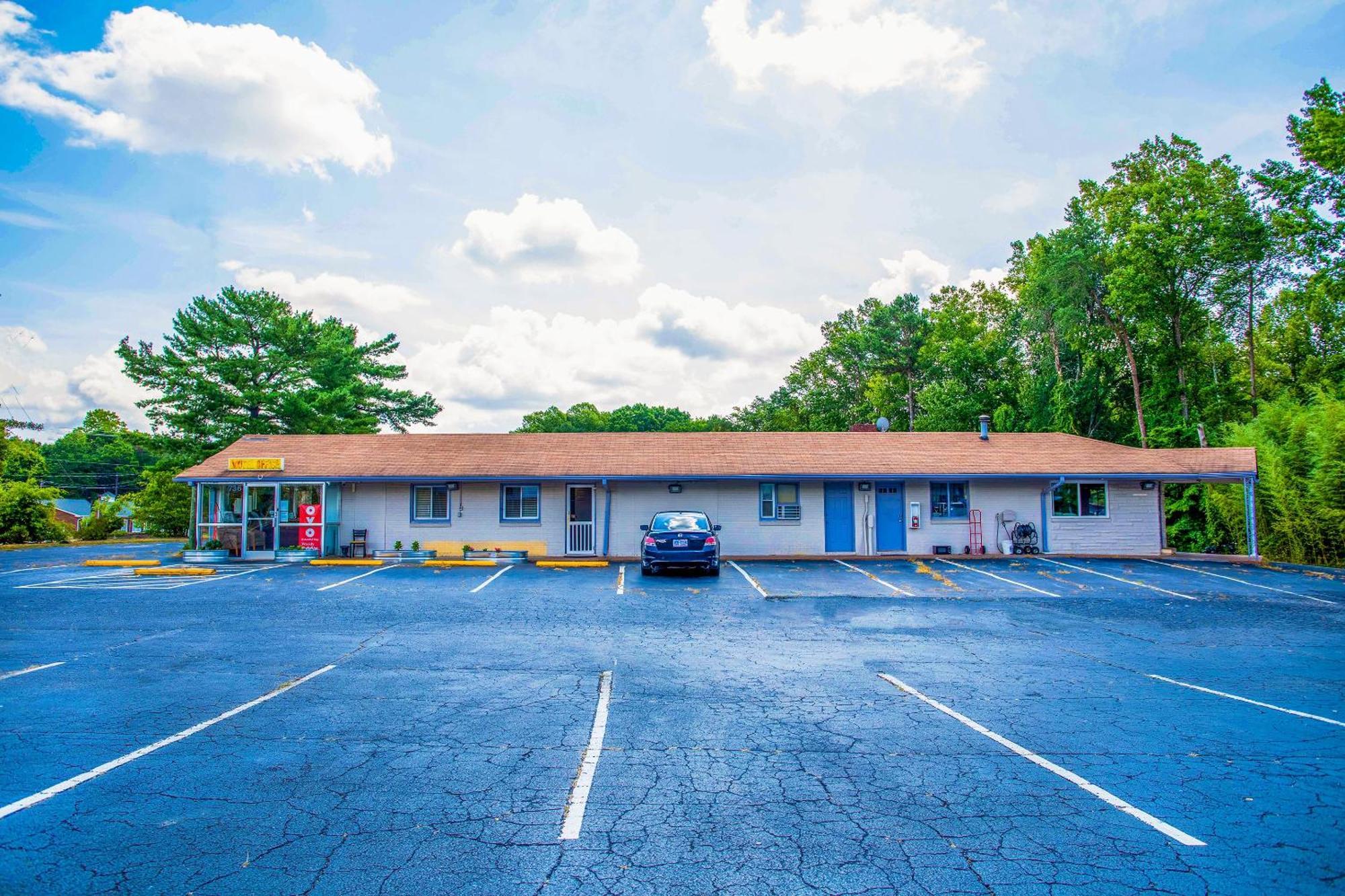 Oyo Inn Kernersville Esterno foto
